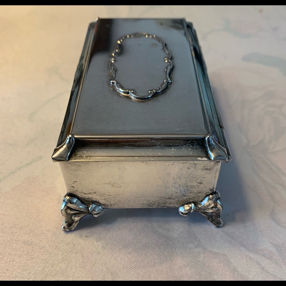 Quadruple Plate K Co silver box